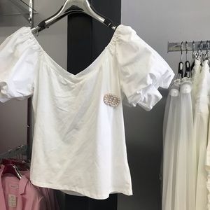 White Cotton Blouse with Puff Sleeve